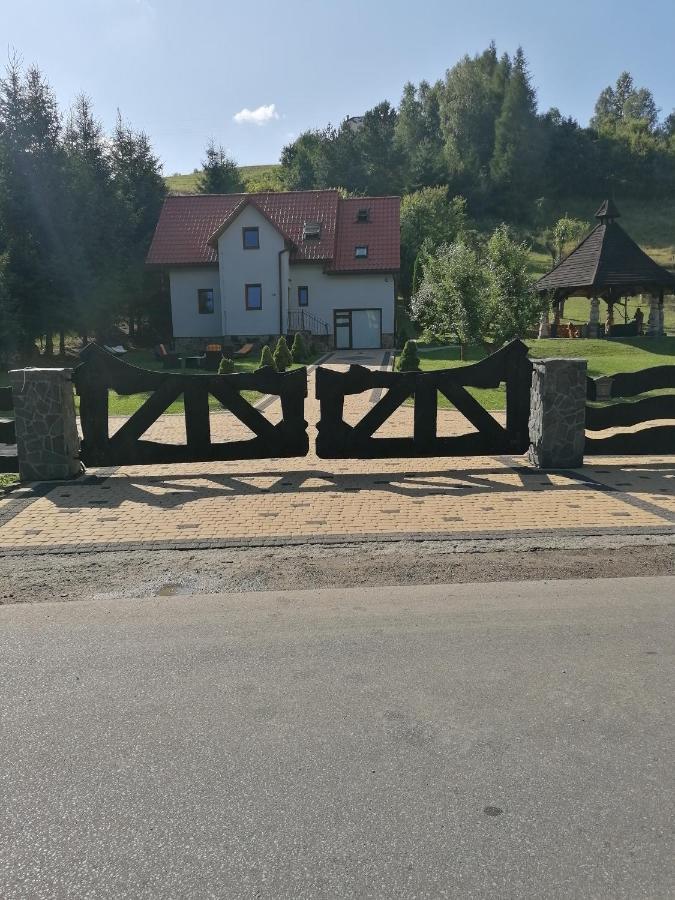 Siedlisko Lipowiec I Pokoje Apartamenty Berezka Polanczyk Exterior photo